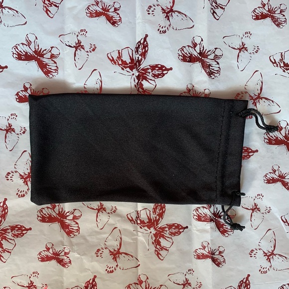 Cartier microfiber sunglasscase - Picture 3 of 3